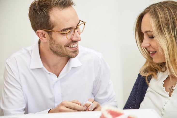 Invisalign Behandlung Kieferorthopäde Unterföhring